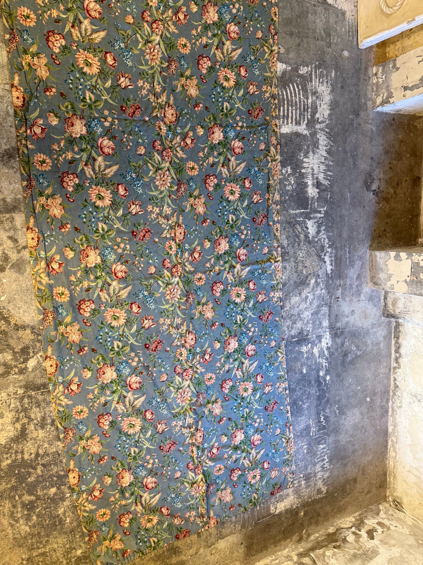 Penicuik House, Scotland ~ Single Quilted Floral Curtain