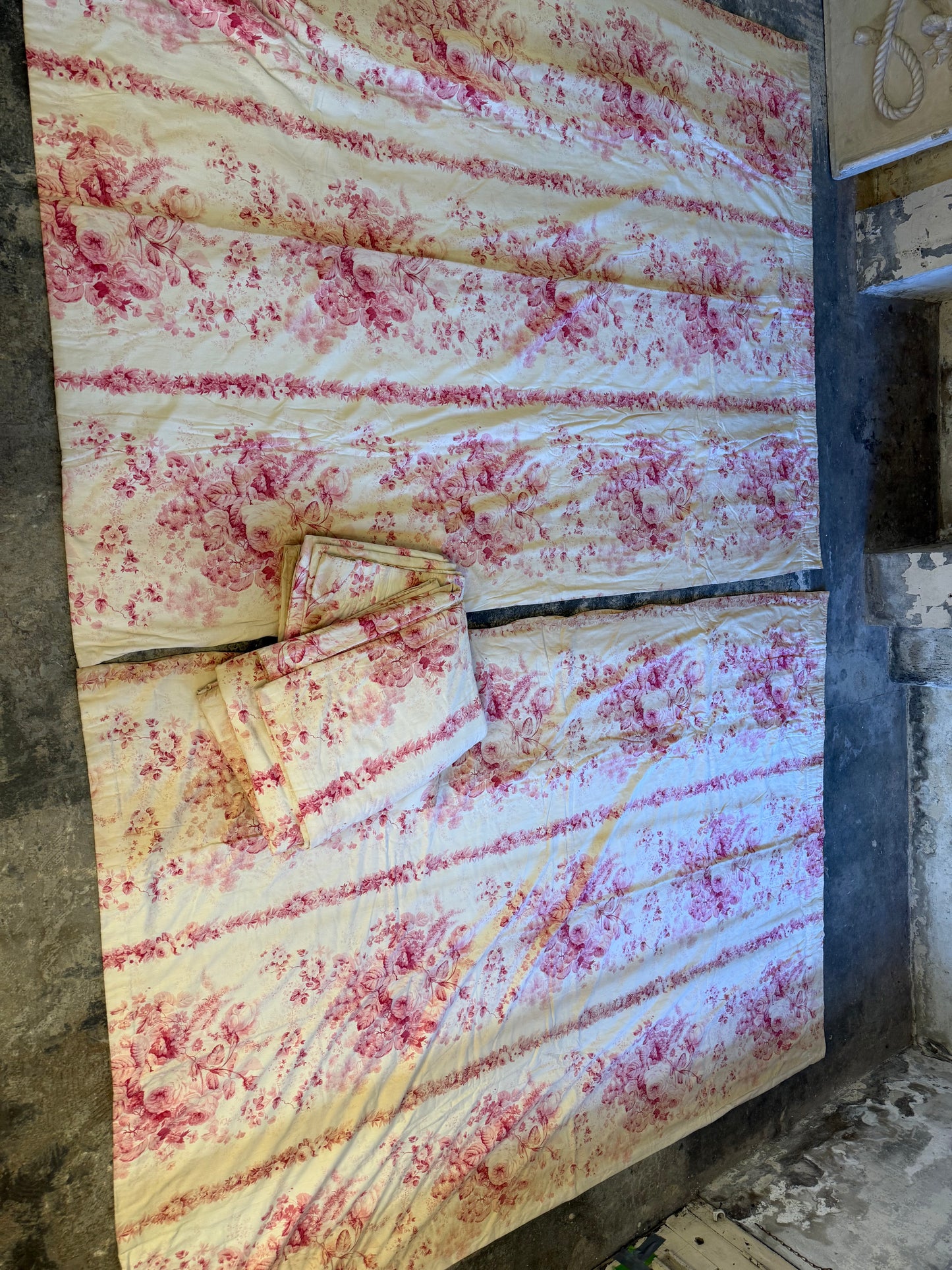 Two Pairs of Pink Toile de Jouy Curtains - Whytock & Reid Miss Lavinia's Room