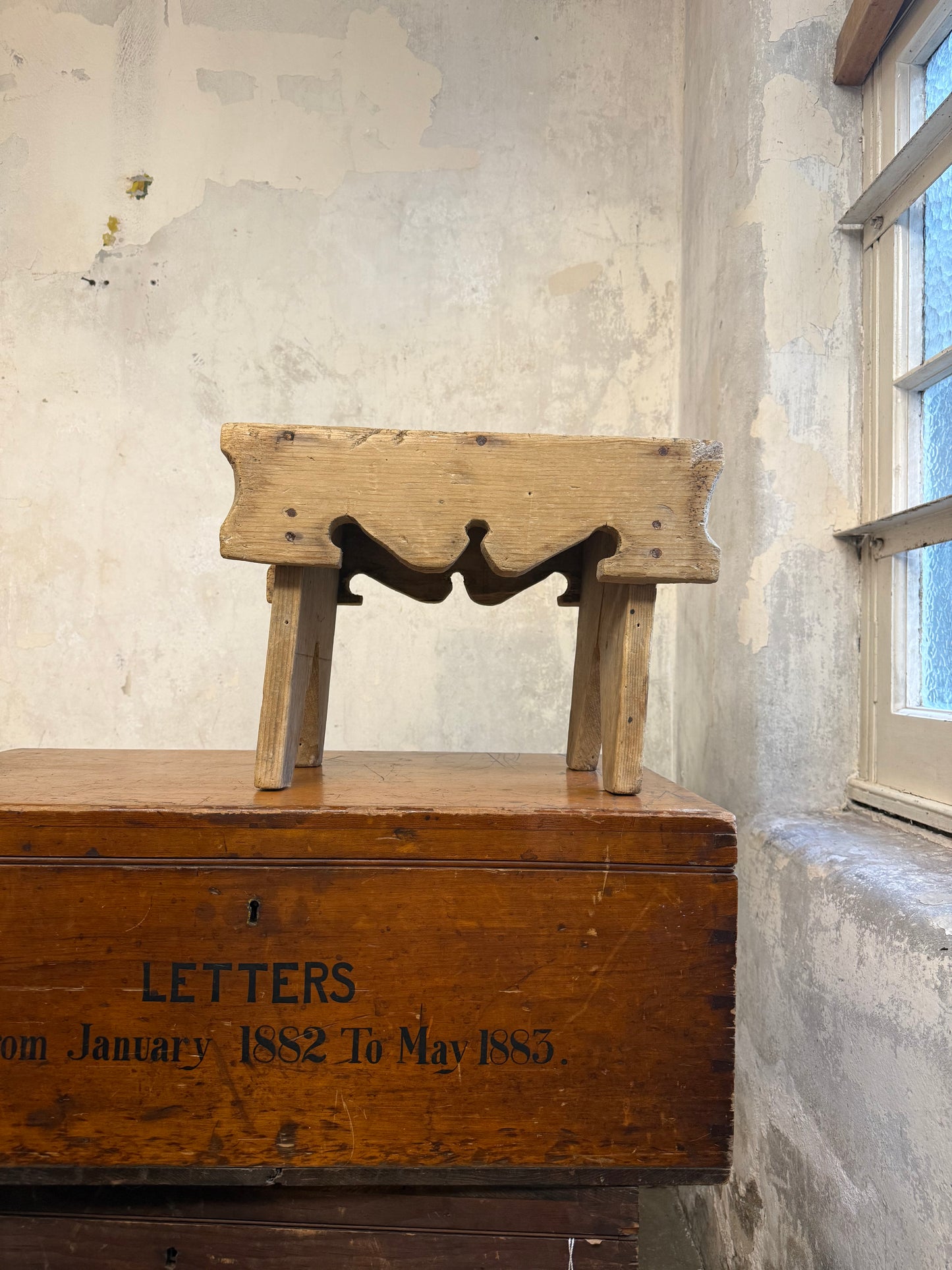 A 19thC Scottish Vernacular Creepie / Stool (No 1)