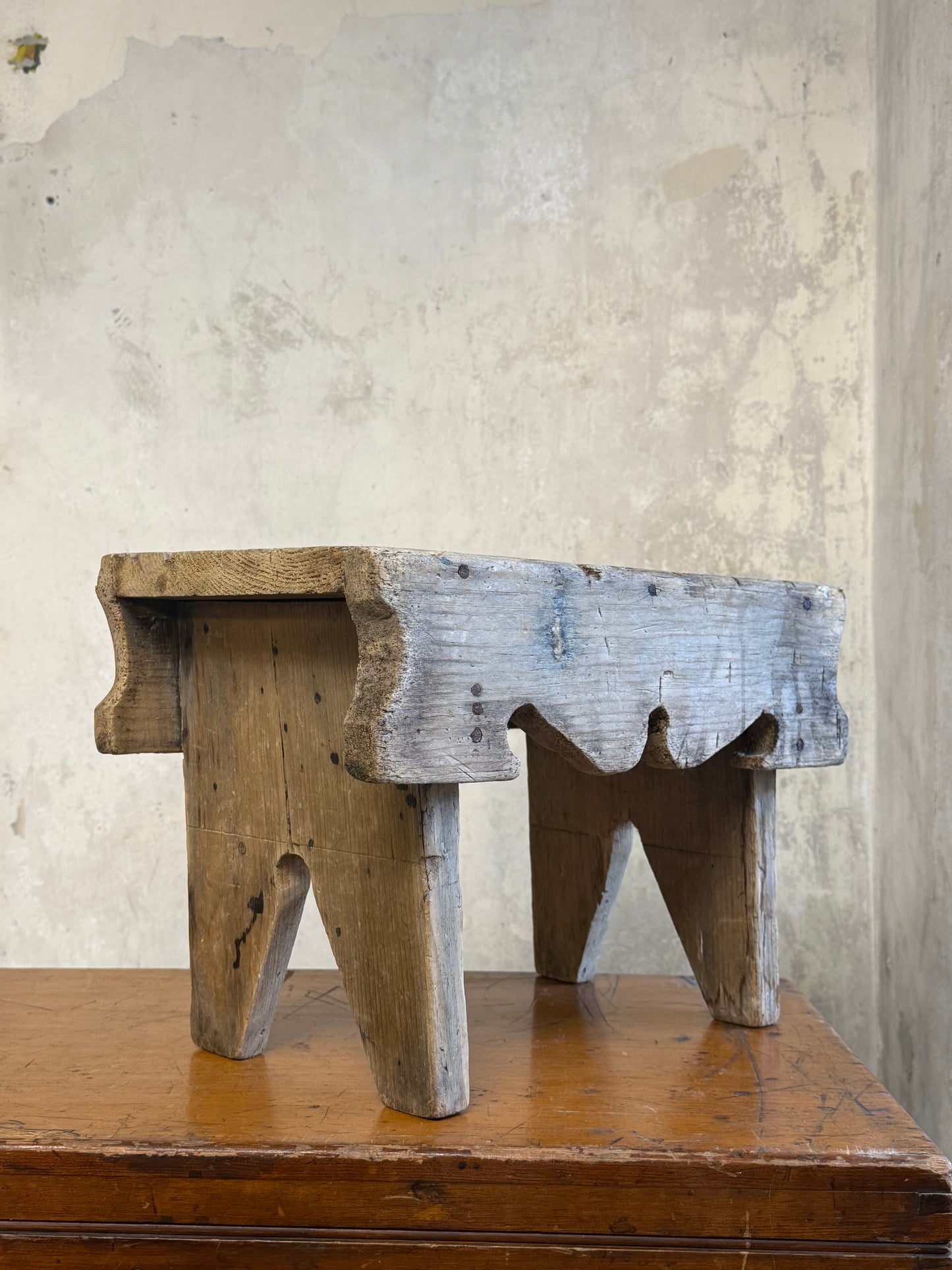 A 19thC Scottish Vernacular Creepie / Stool (No 1)