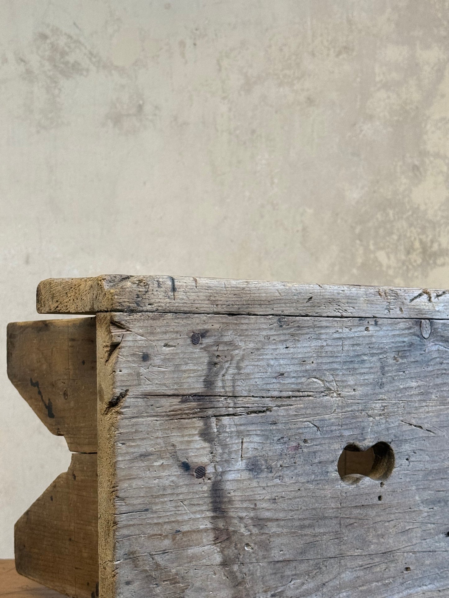 A 19thC Scottish Vernacular Creepie / Stool (No 1)