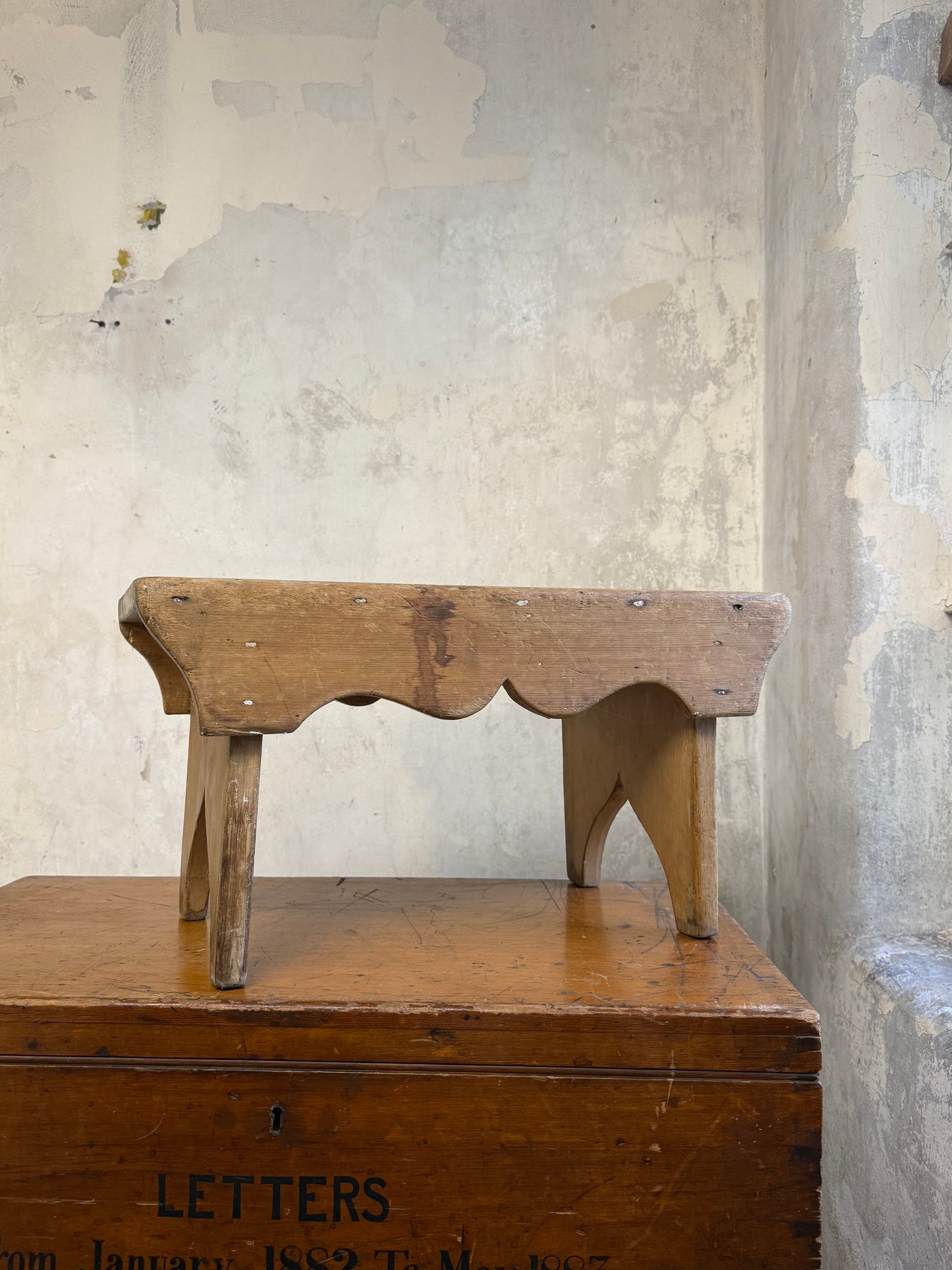 A 19thC Scottish Vernacular Creepie / Stool (No 3)