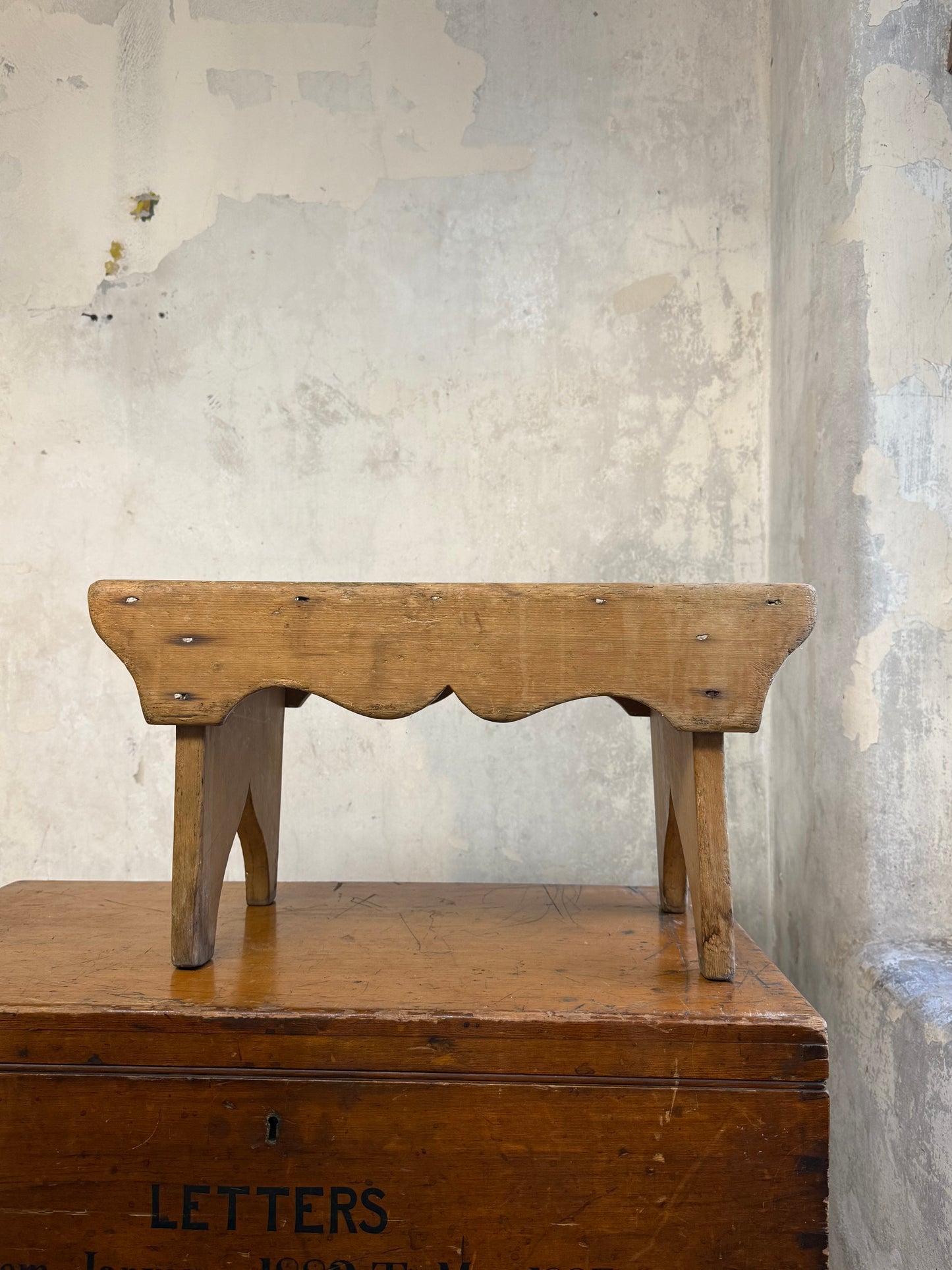 A 19thC Scottish Vernacular Creepie / Stool (No 3)