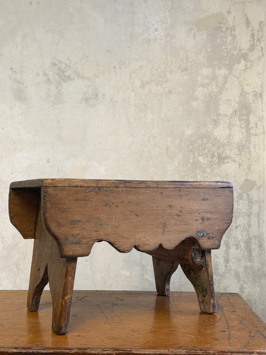 A 19thC Scottish Vernacular Creepie / Stool (No 4)