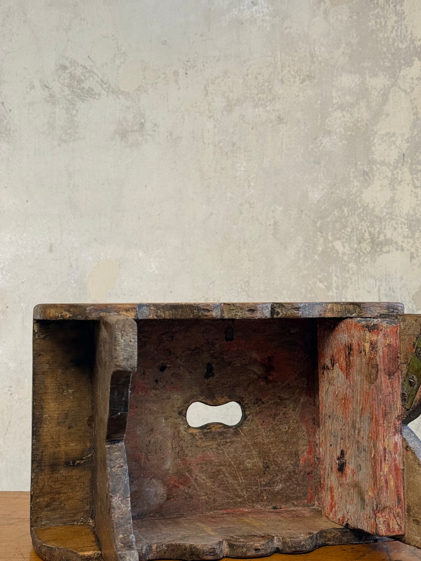 A 19thC Scottish Vernacular Creepie / Stool (No 4)