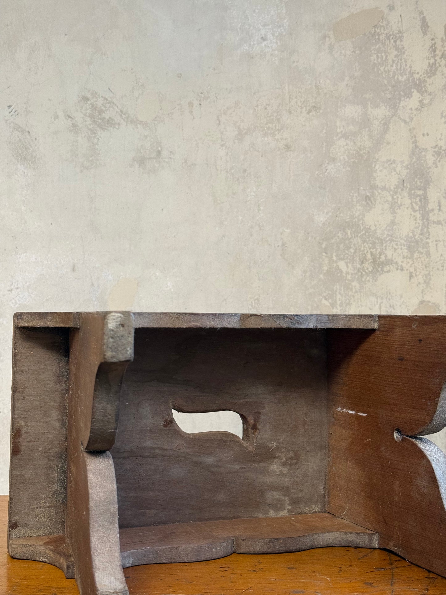 A 19thC Scottish Vernacular Creepie / Stool (No 5)