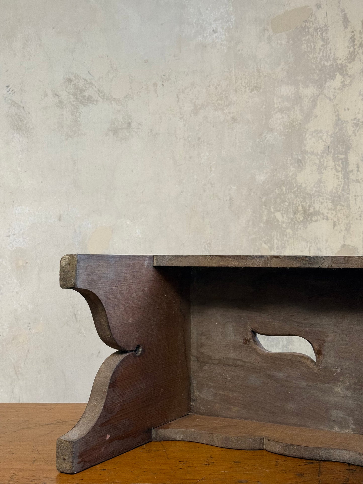 A 19thC Scottish Vernacular Creepie / Stool (No 5)