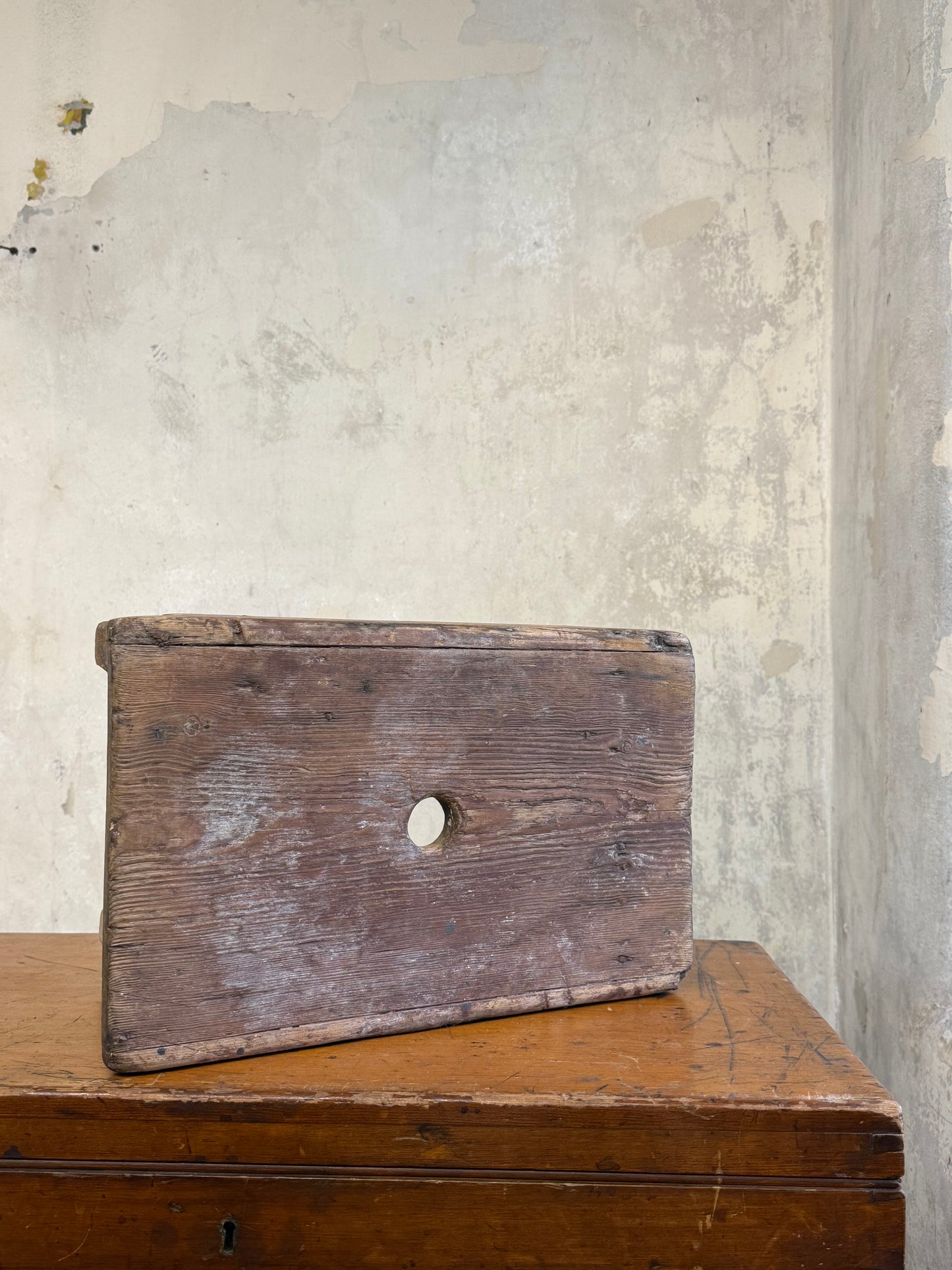 A 19thC Scottish Vernacular Creepie / Stool (No 6)