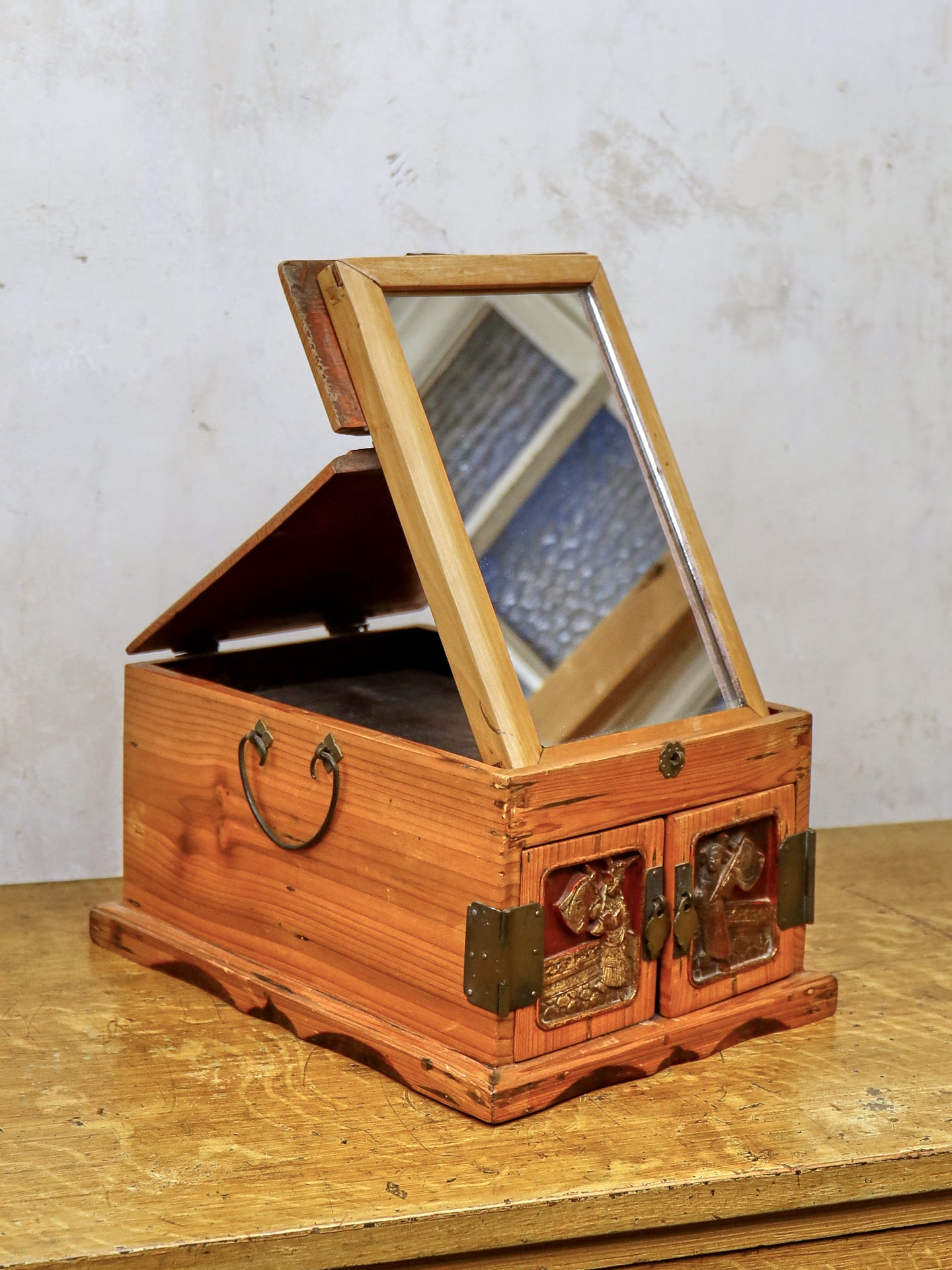 Oriental Travelling Dressing Shaving Box - Foldout Mirror c1920's