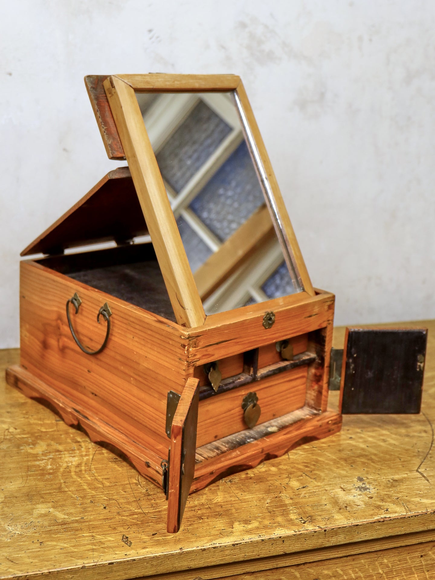 Oriental Travelling Dressing Shaving Box - Foldout Mirror c1920's